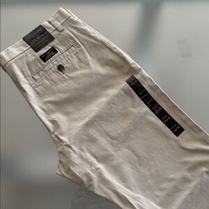 Banana Republic Aiden Tan Chinos Flat-Front Cotton Blend slim fit